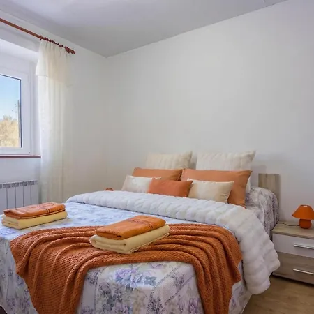 Rural Lea For 2 /w Terrace - Happy